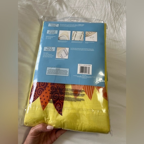 Whitmor | Scorch Resistant Ironing Board Cover and Extra Thick Pad | Tulips NIP - Picture 2 of 5